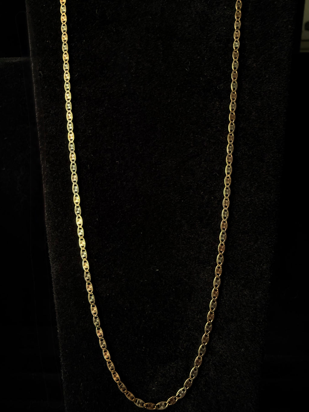 Cadena oval diamantada