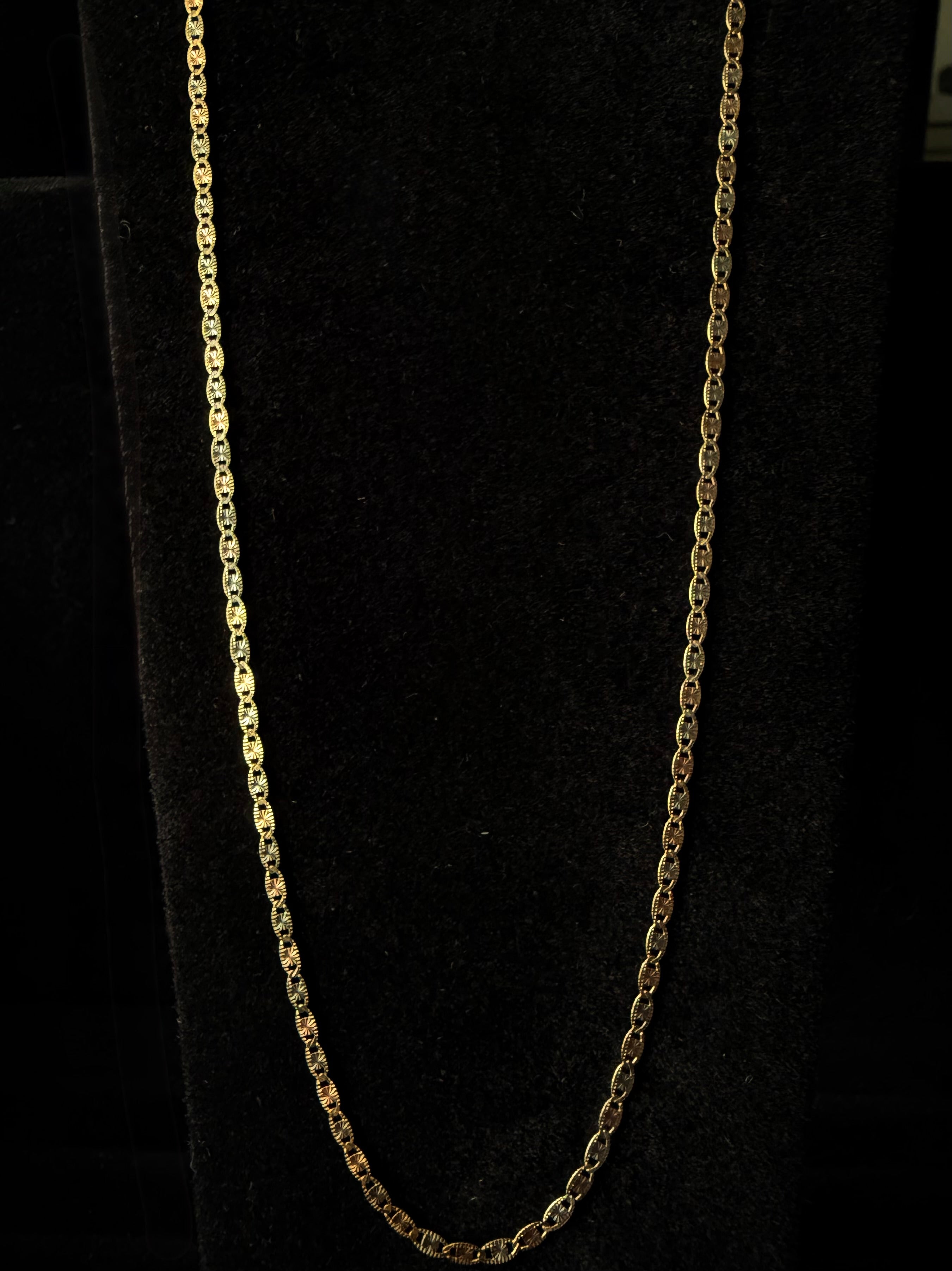 Cadena oval diamantada