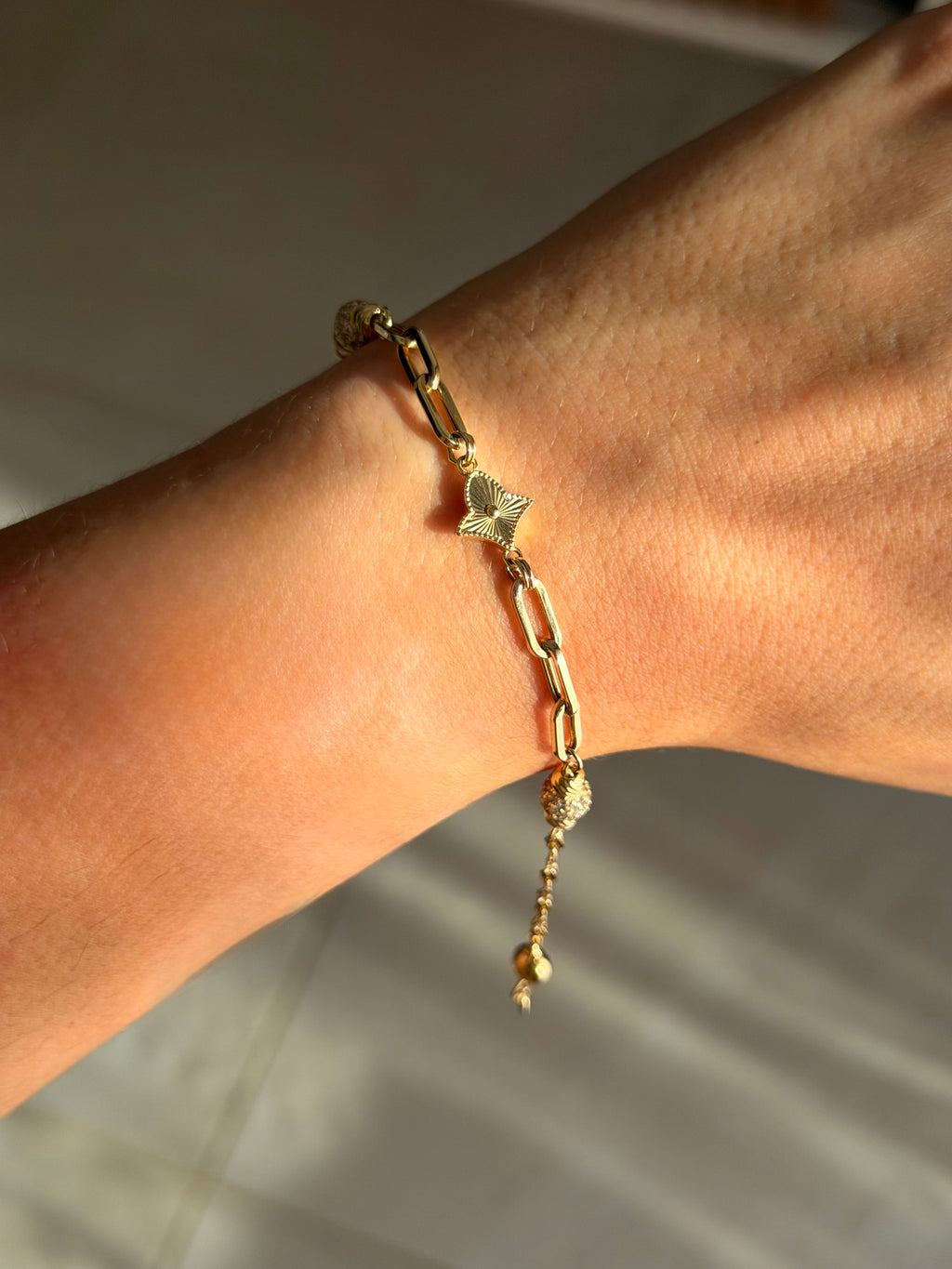 Pulsera aurora