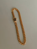 Pulsera cubana con broche negro