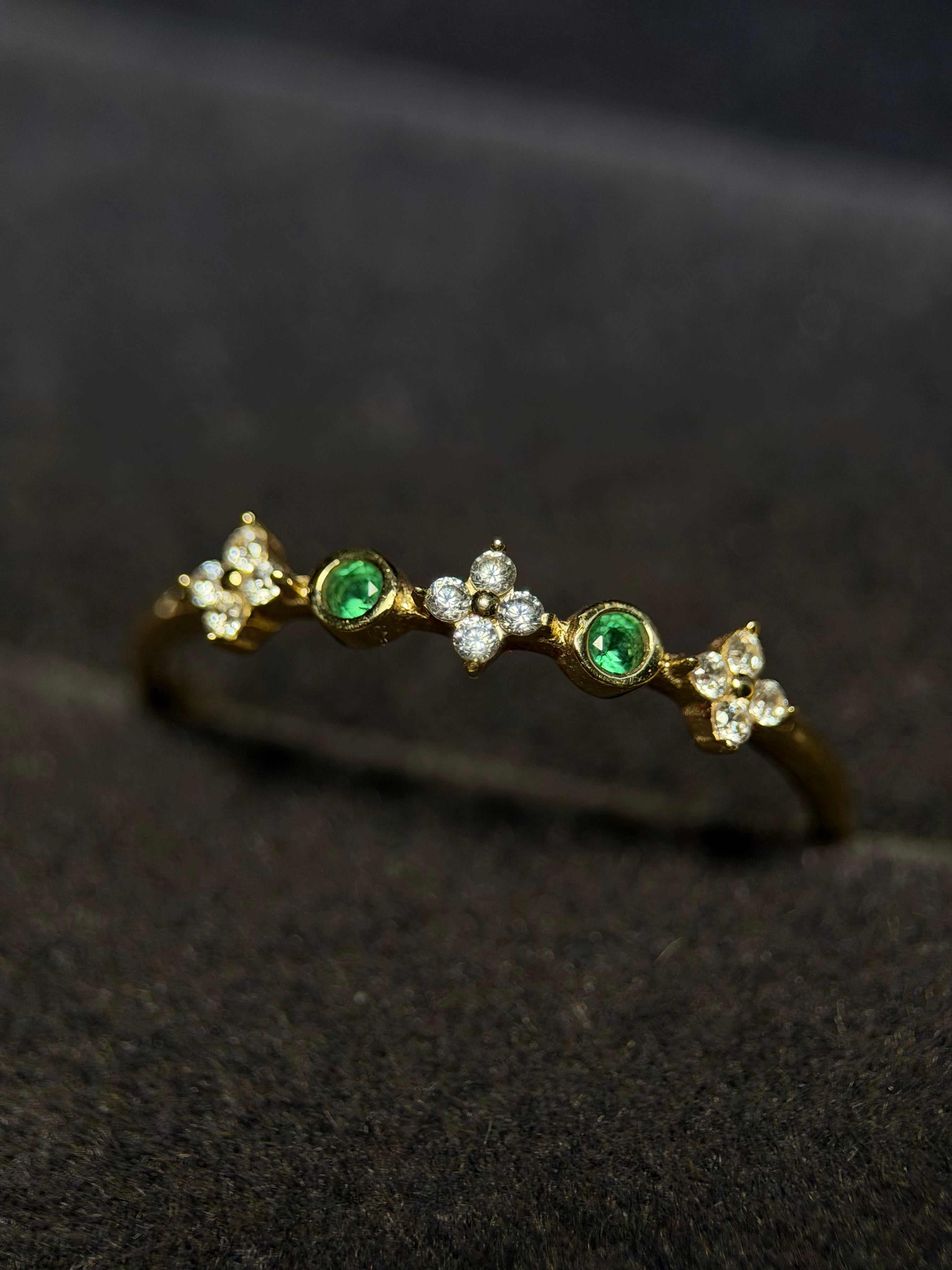 Anillo florecer