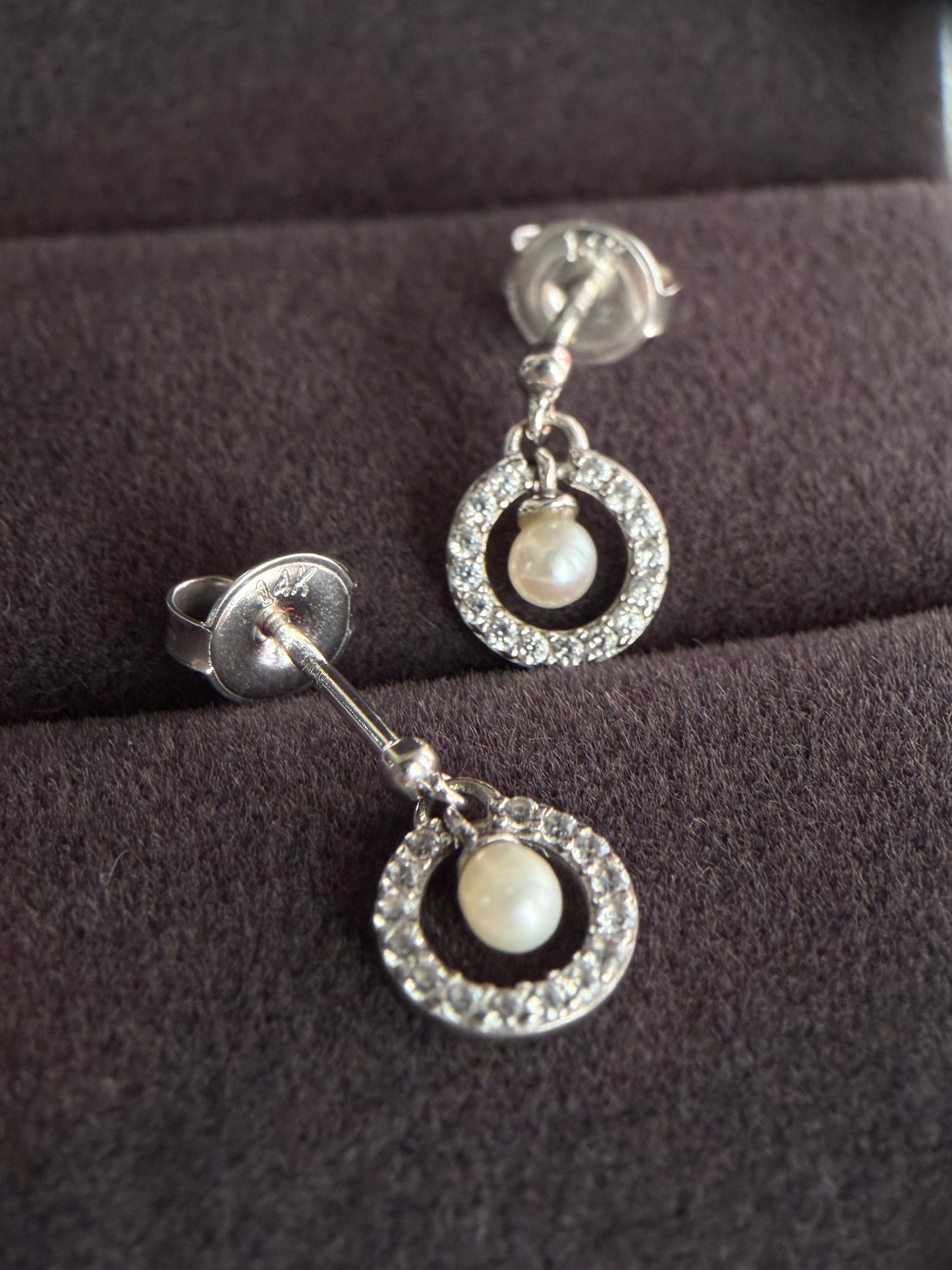 Aretes aura