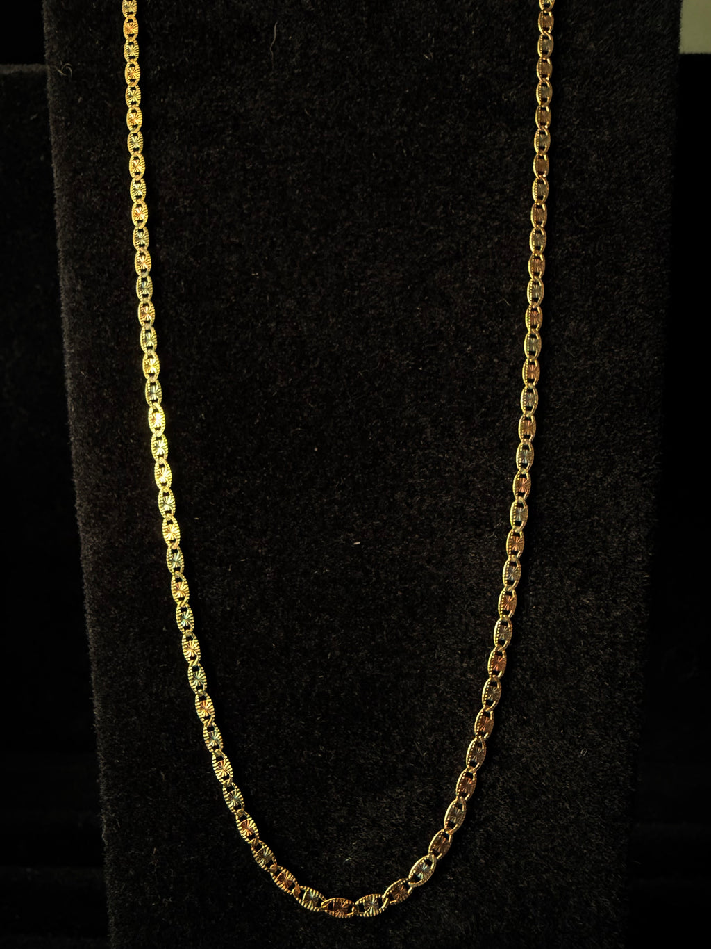 Cadena oval diamantada