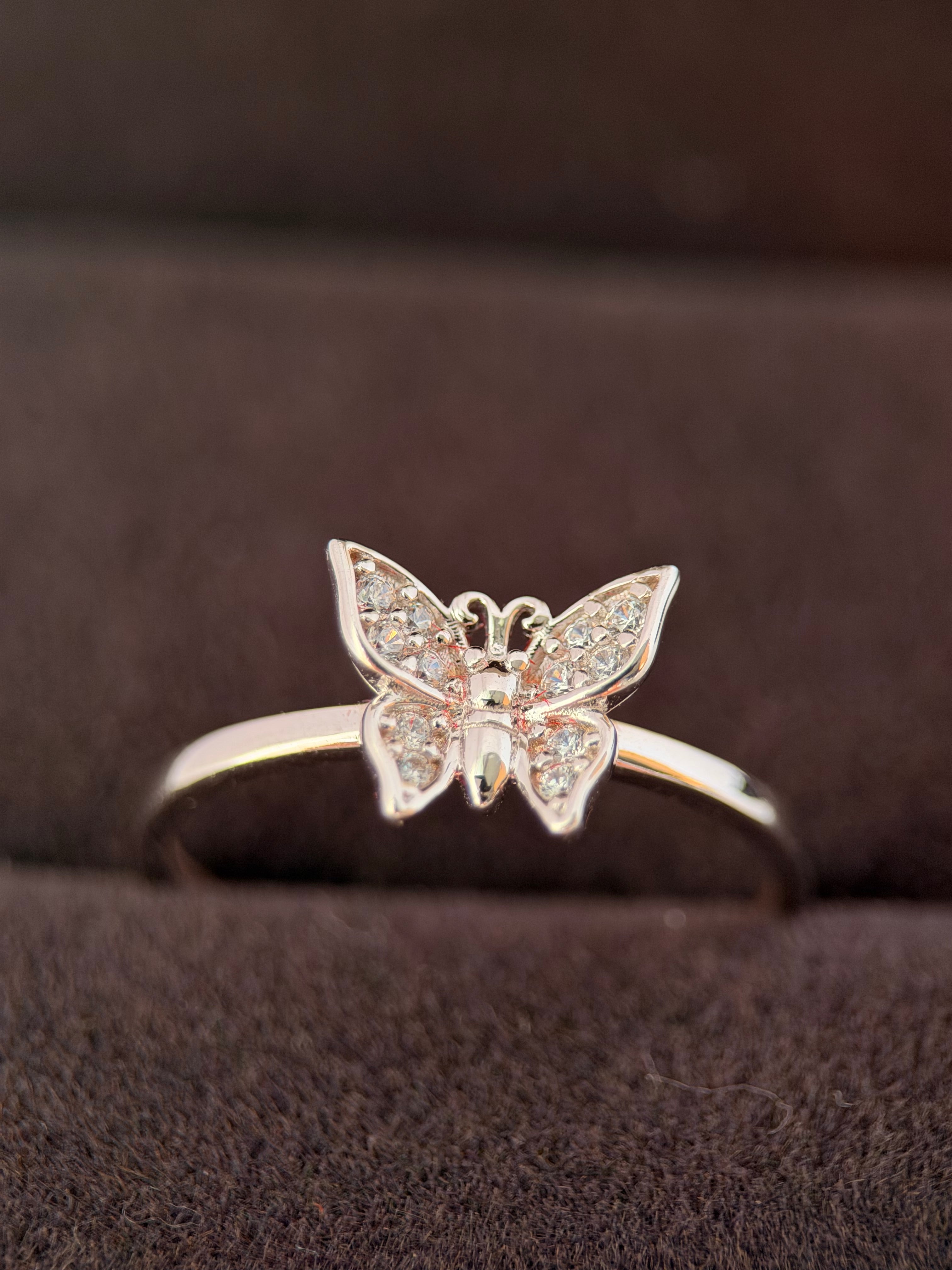 Anillo mariposa