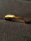 Anillo facetado