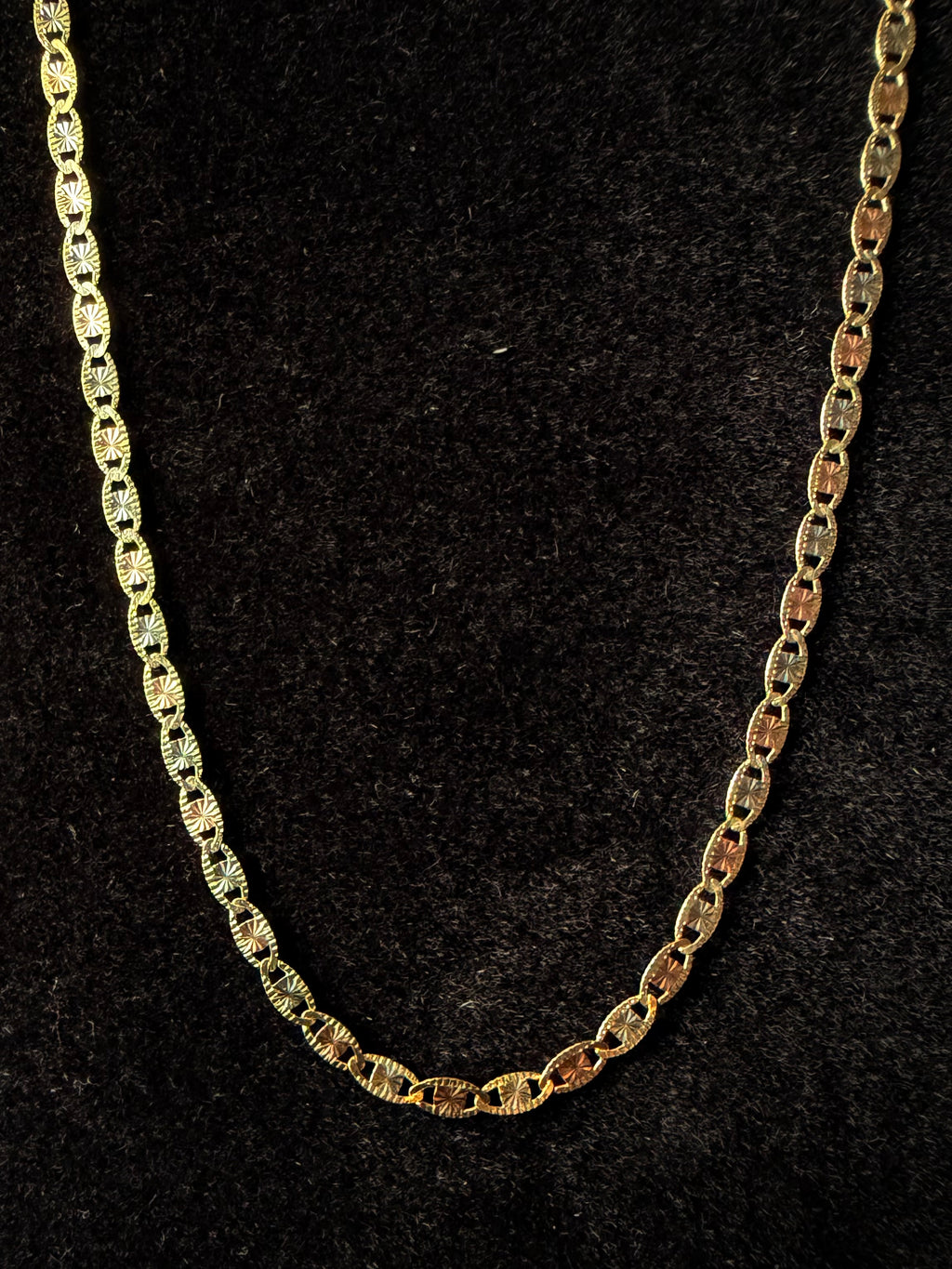 Cadena oval diamantada