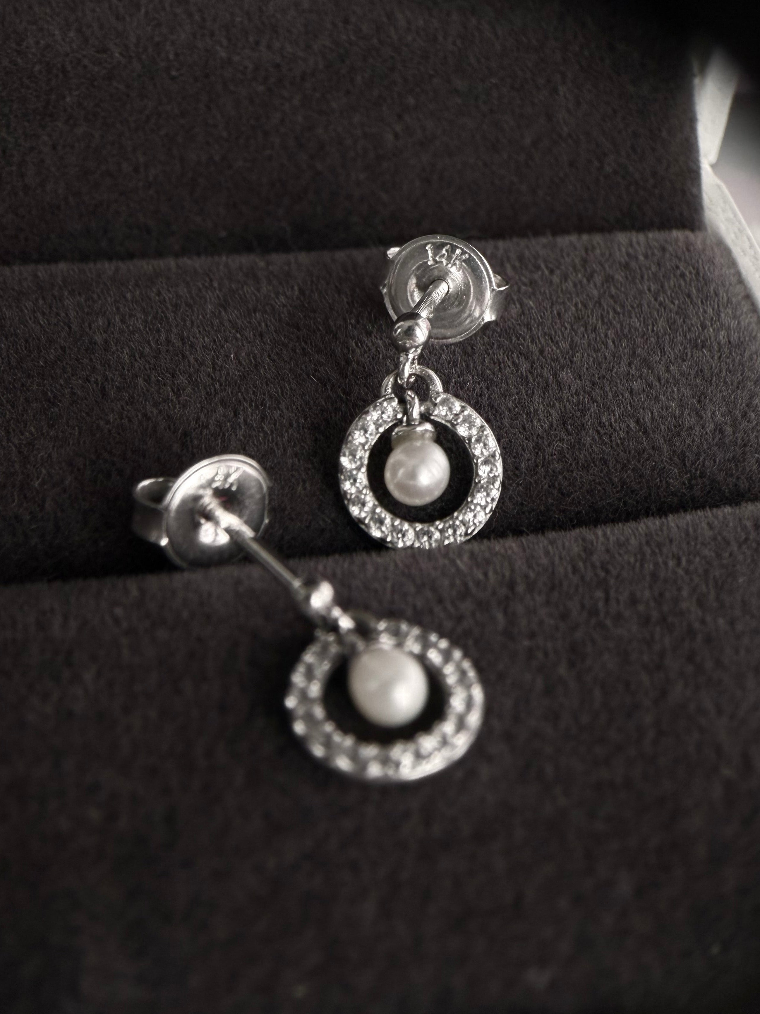 Aretes aura