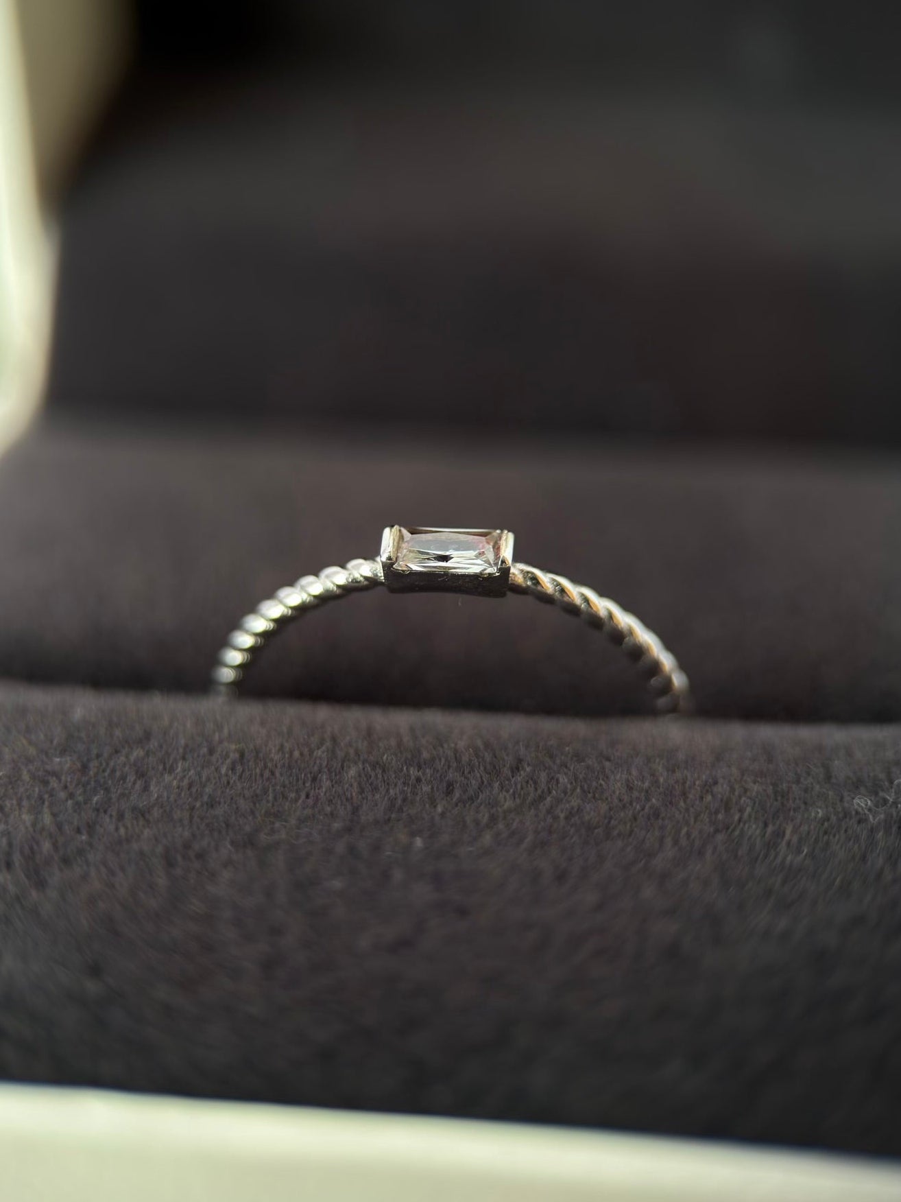 Anillo baguette
